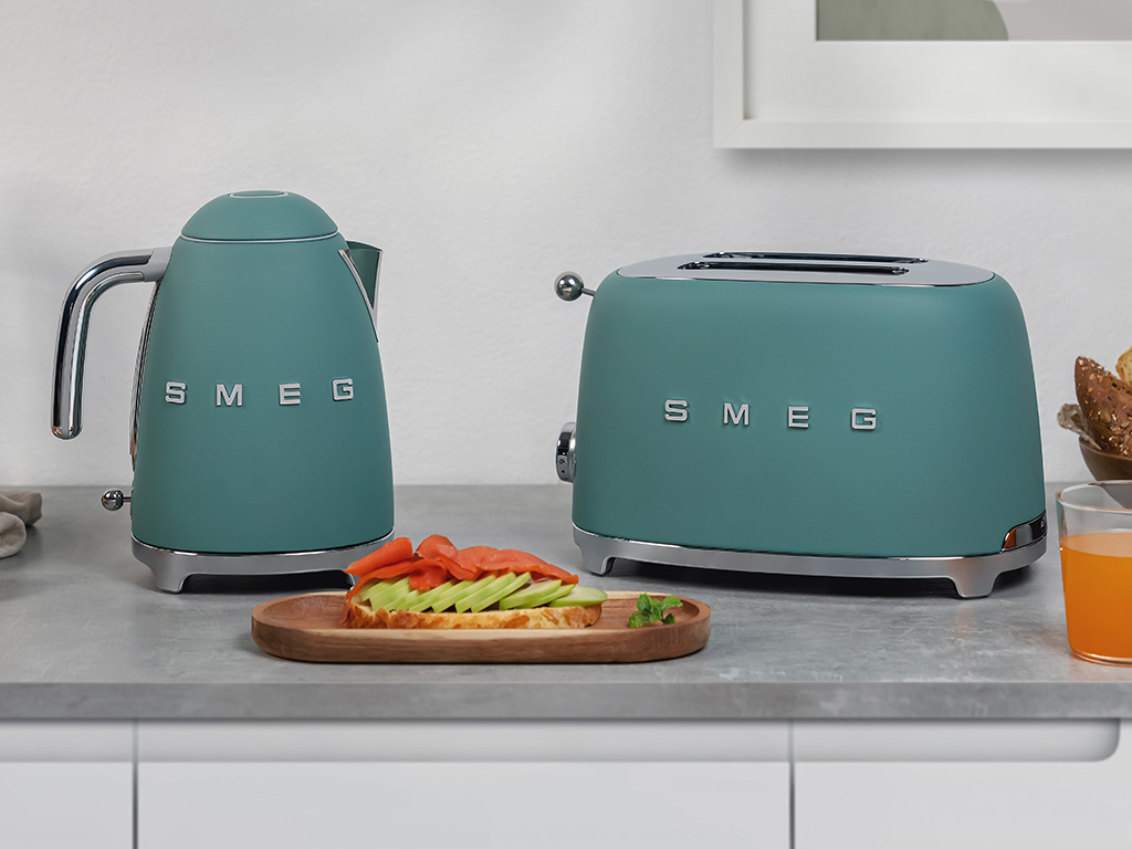 Neue Smeg Wasserkocher und Toaster in Emerald Green