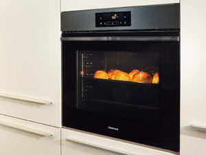 Constructa präsentiert Eco-Line Backofen mit Air Fry