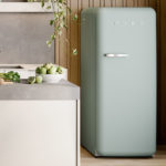 Smeg bringt FAB28-Kühlschränke in Sea Salt Green