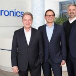 Euronics-Vorstand (v. l.) Benedich Kober, Arlbrecht Bauer und Brendan Lenane.