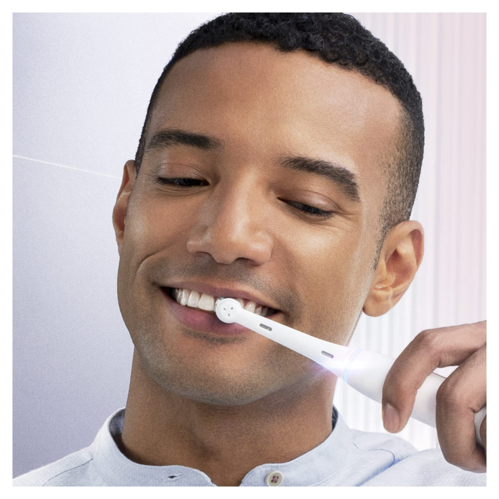 Oral-B mit intelligenten Bürsten