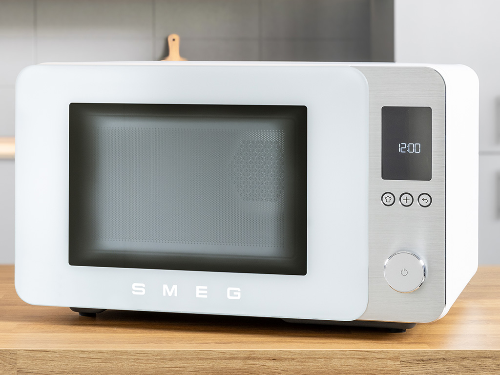 Neue Kombi-Tisch-Mikrowelle von Smeg