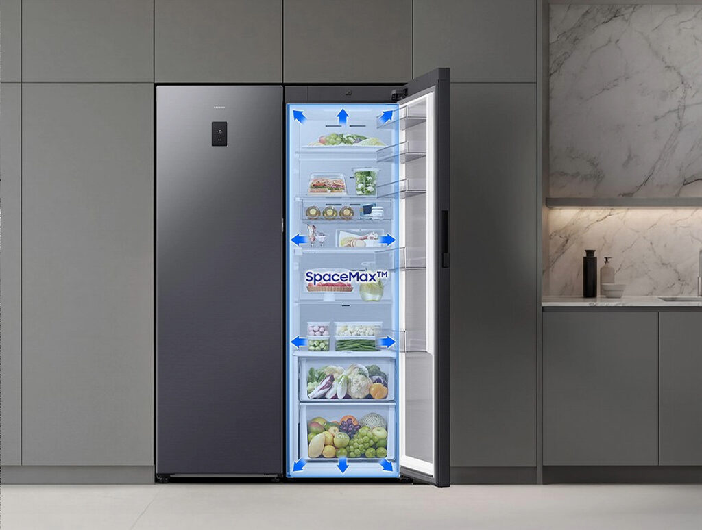 Samsung Kühlen mit automatischer Türöffnung.